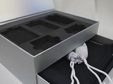 Коробка со вторым блоком с магнитным замком с твёрдым ложементом ЭВА