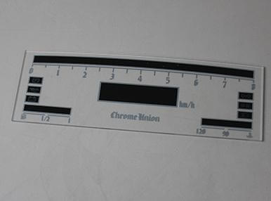 Магнит на приборную панель автомобиля